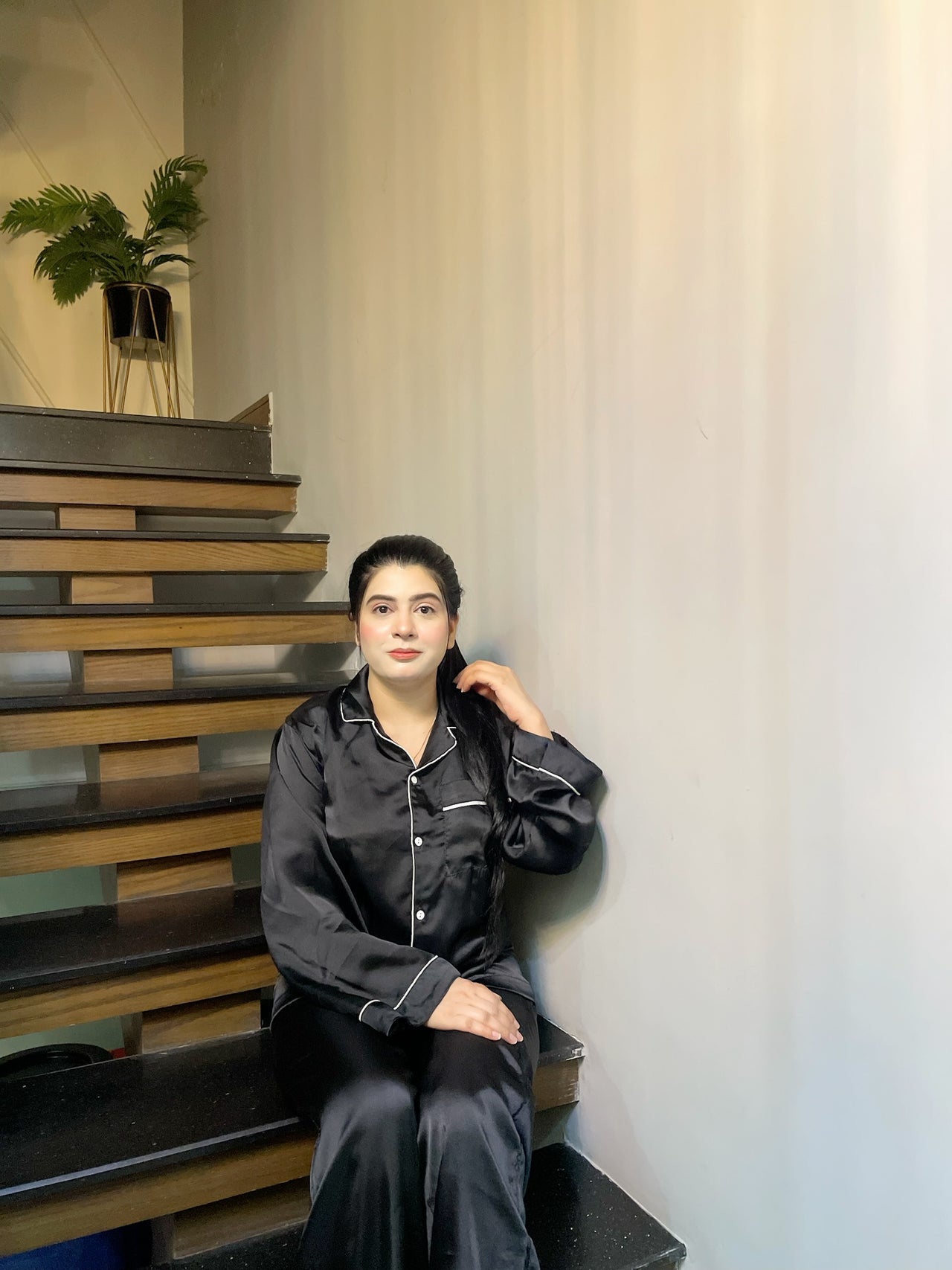 Plain Black Silk - ELORA OFFICIAL 
